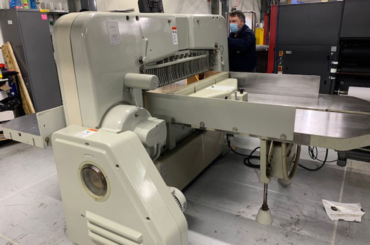Used Polar 45" 115 CE Paper Cutter Thumnbail Photo Three