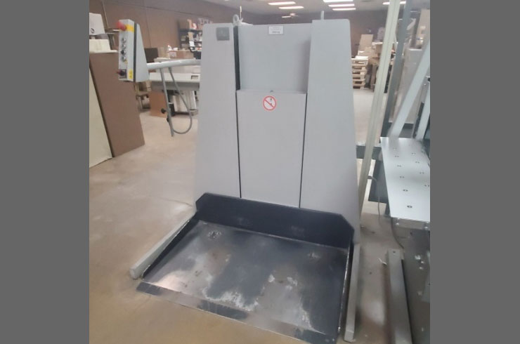 Used Polar 54" 137 XT-AT Cutting System Thumnail Photo Seven