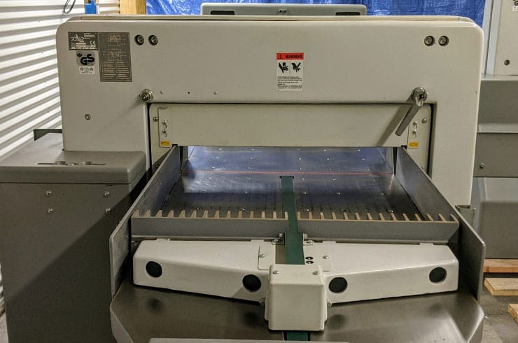 Used Polar 30.7" Polar Paper Cutter Thumbnail Photo Four